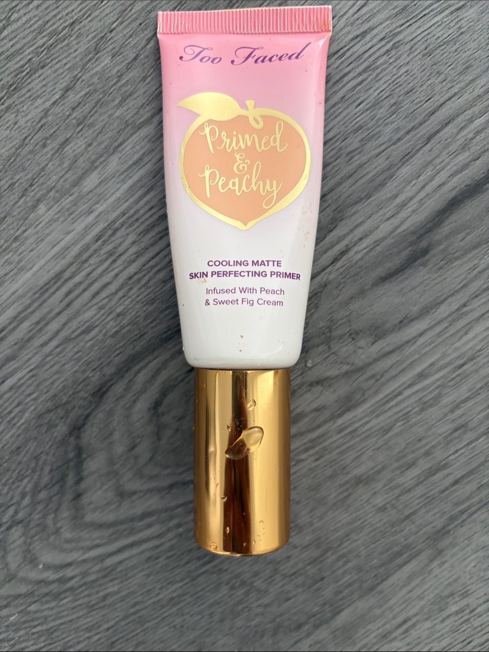 Too Faced Primed & Peachy Cooling Matte Primer - Pink, Gold, White